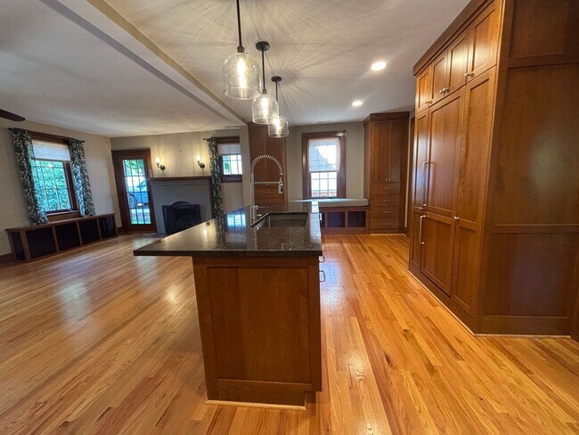 Building Photo - REDUCED Grandin Court Tudor with 3 Bedrooms and 2.5 Baths - EV Charging Station