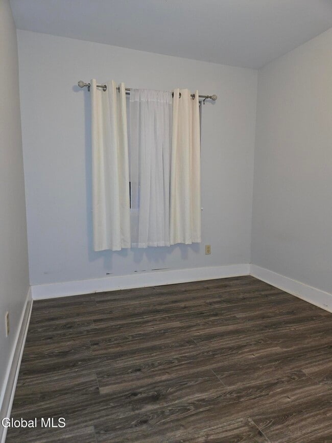 Building Photo - 93 Ridgewood Terrace