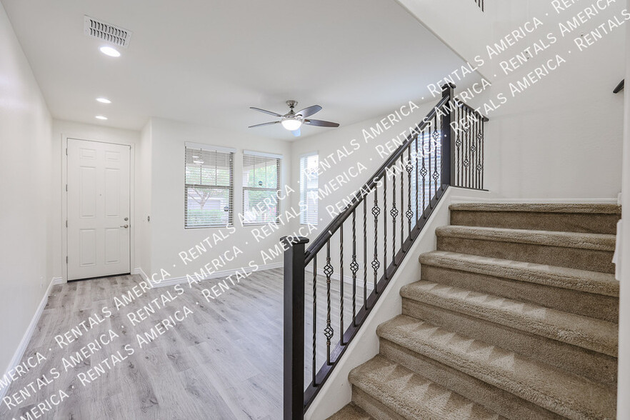Building Photo - 21948 N 98th Dr