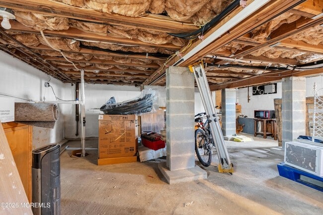Building Photo - 505 Long Branch Ave