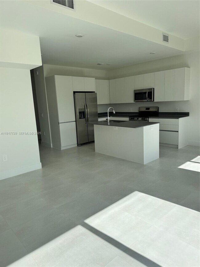 Building Photo - 18948 SW 344th Ter