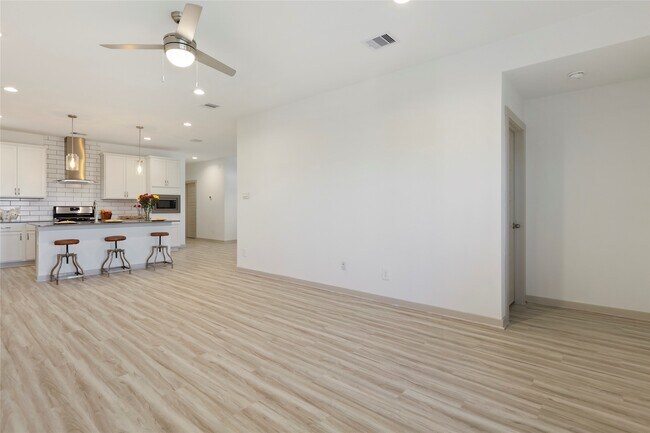Building Photo - 2921 Stamford Hl Ln
