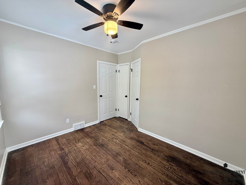 Building Photo - Fully Renovated 3-Bedroom Home – Move-In Ready for You!