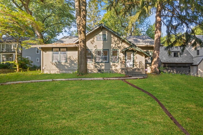 Building Photo - 3750 Totem Ln