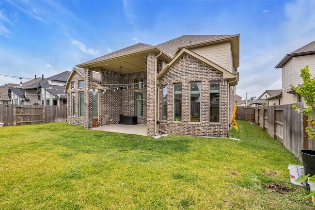 Building Photo - 32117 Magnolia River Trl