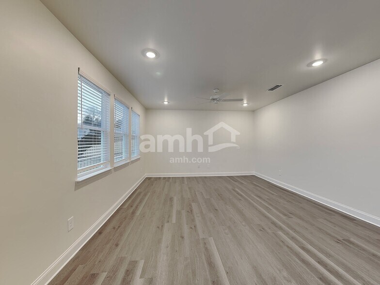 Building Photo - 3069 Ansley Place Rd