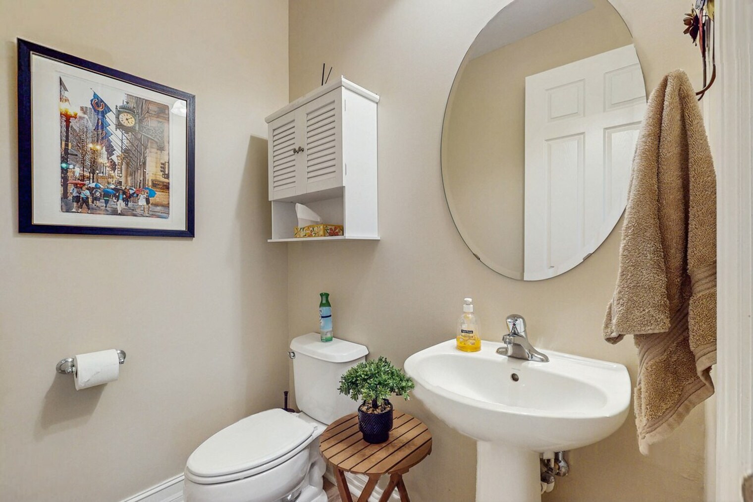 Building Photo - 9115 Capistrano St S