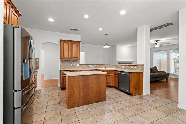 Building Photo - 2304 Village View Loop