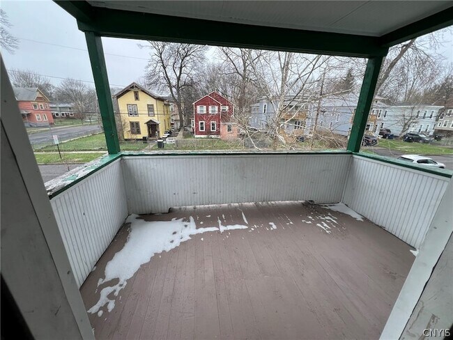 Building Photo - 229 Kellogg St