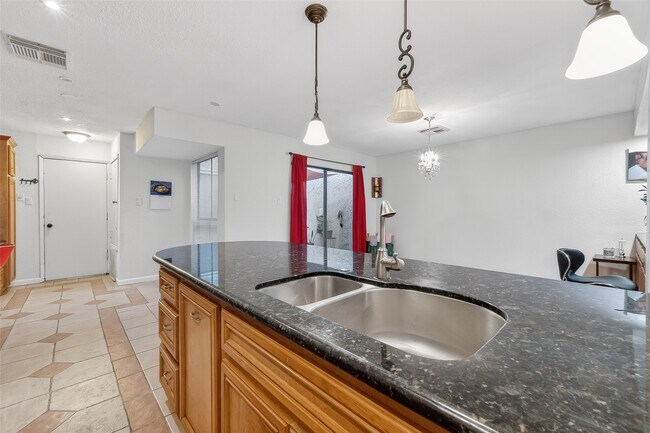 Building Photo - 3200 S Gessner Rd