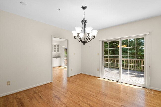 Building Photo - 3 Bed 3.5 Bath - Rockville Townhome - 2 Ca...