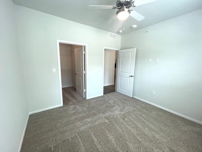 Building Photo - 12005 U.S. 380 Apt #6110, Aubrey, TX 76227...