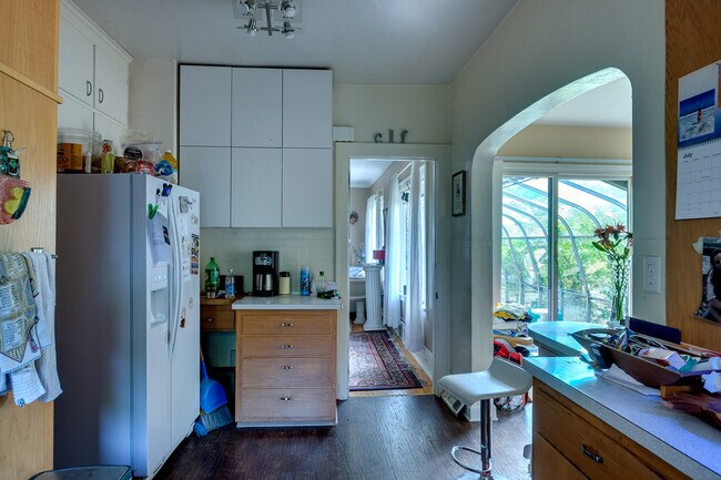 Building Photo - Jager Saratoga