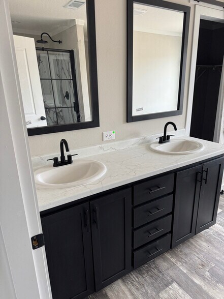 Building Photo - 286 Patriot Ln