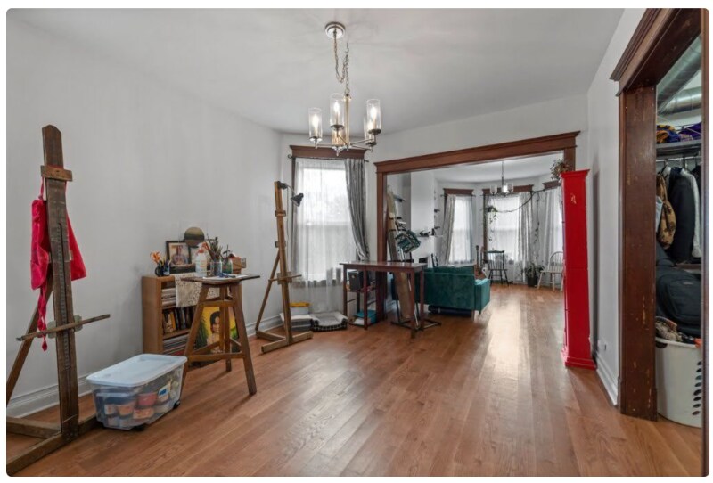 Building Photo - 1857 S California Ave