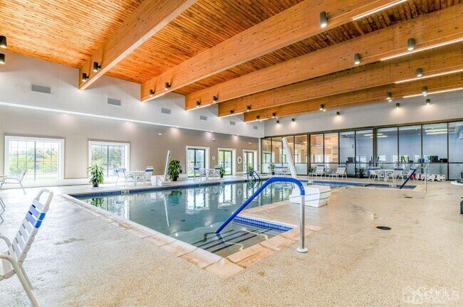 Building Photo - 137 Concordia Cir