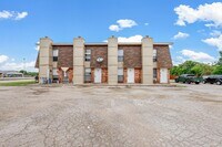 Building Photo - 302 N Race St