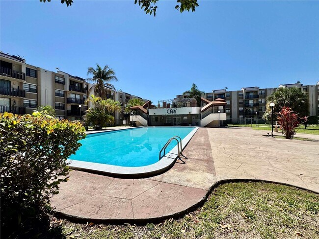 Building Photo - 3610 SW 114th Ave