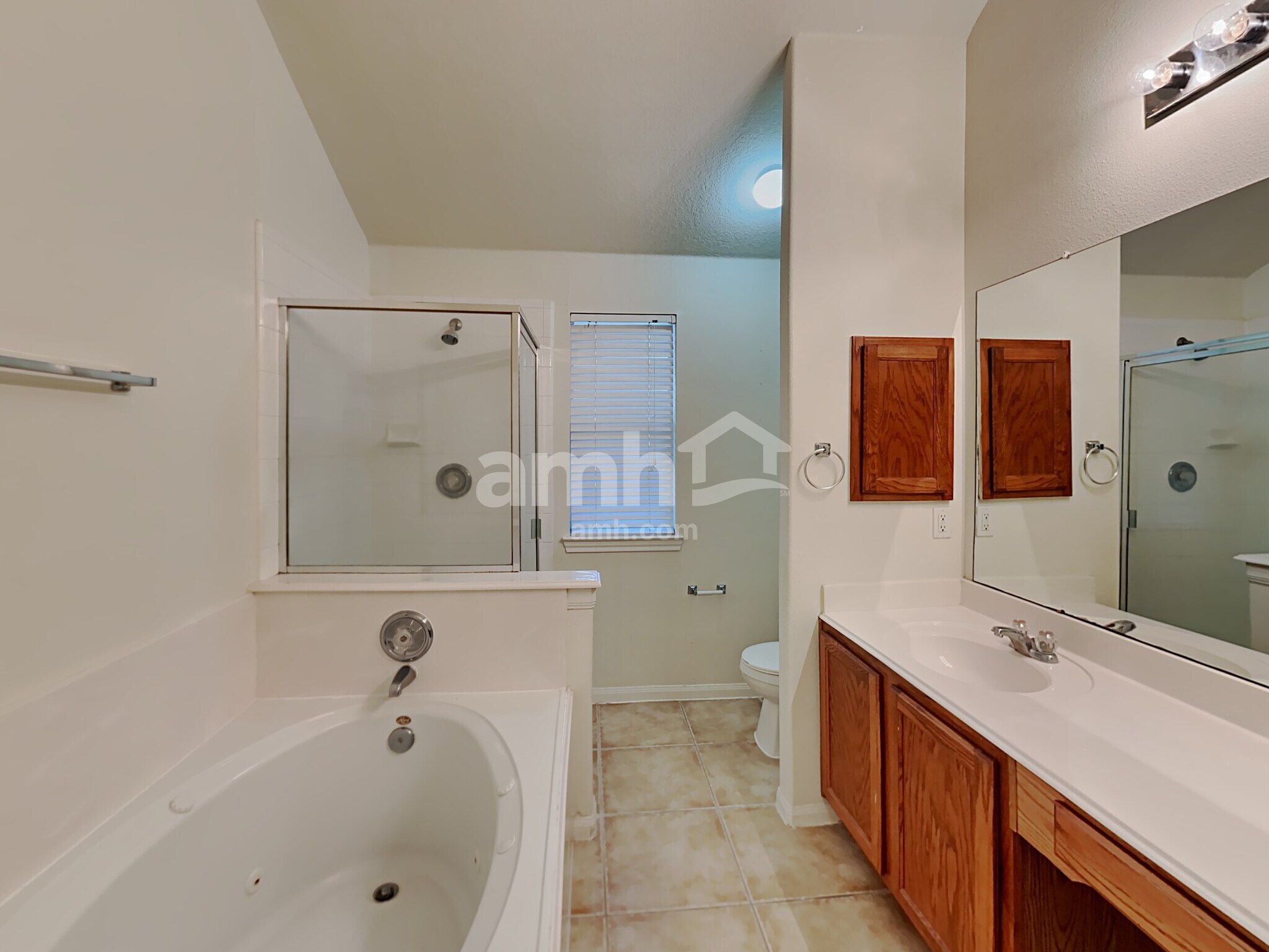 Building Photo - 3218 Woodchuck Rd