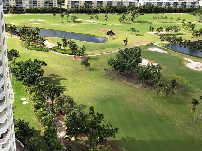 Building Photo - 1755 E Hallandale Beach Blvd