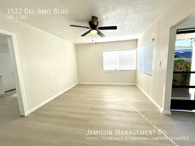 Building Photo - 1522 Del Amo Blvd