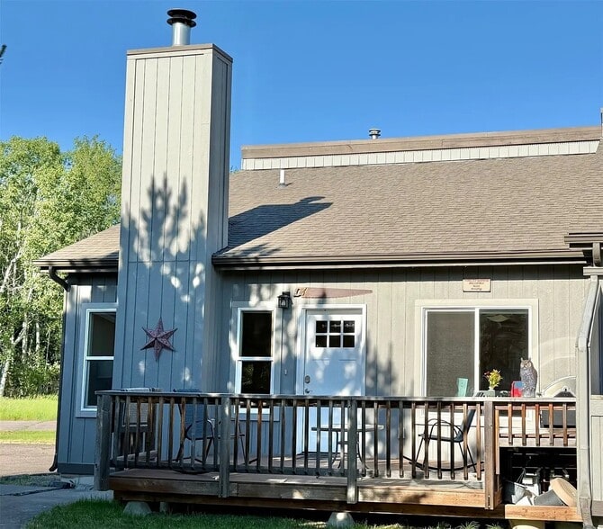 Primary Photo - 72 Crestwood Dr