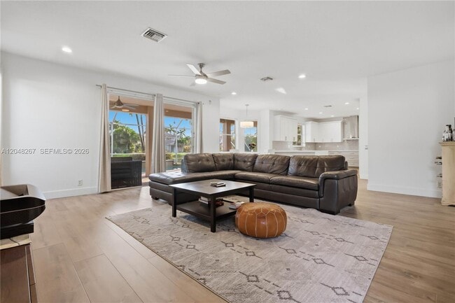 Building Photo - 1419 Crossbill Ct