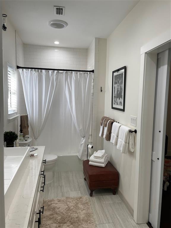 Building Photo - 705 Lisa Dr