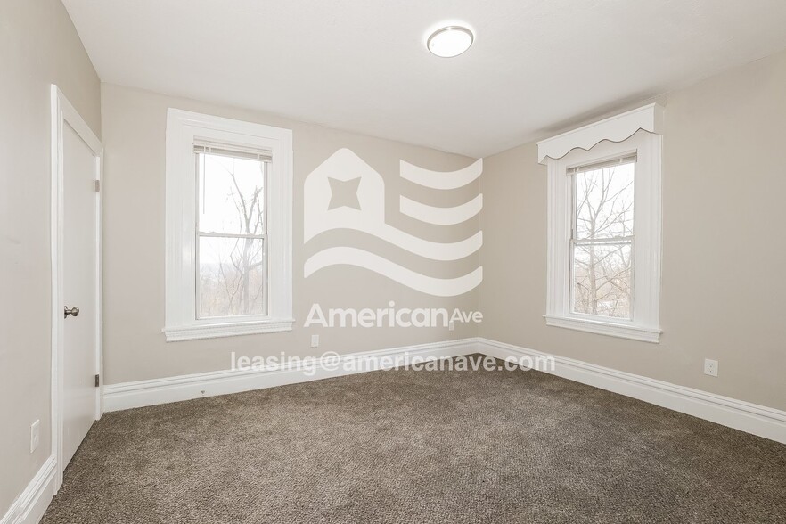 Building Photo - 4027 Vinceton St