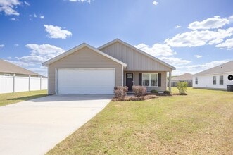 Building Photo - 7020 White Pine Ave