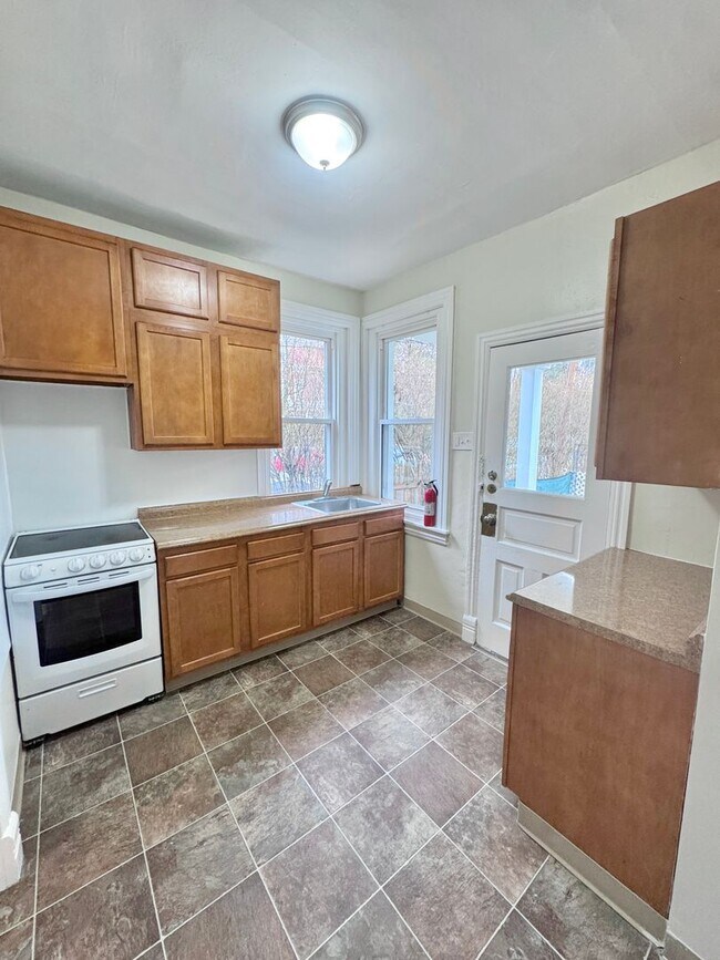 Building Photo - 43 North St