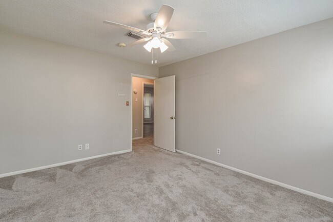 Building Photo - 12610 Ivyforest Dr