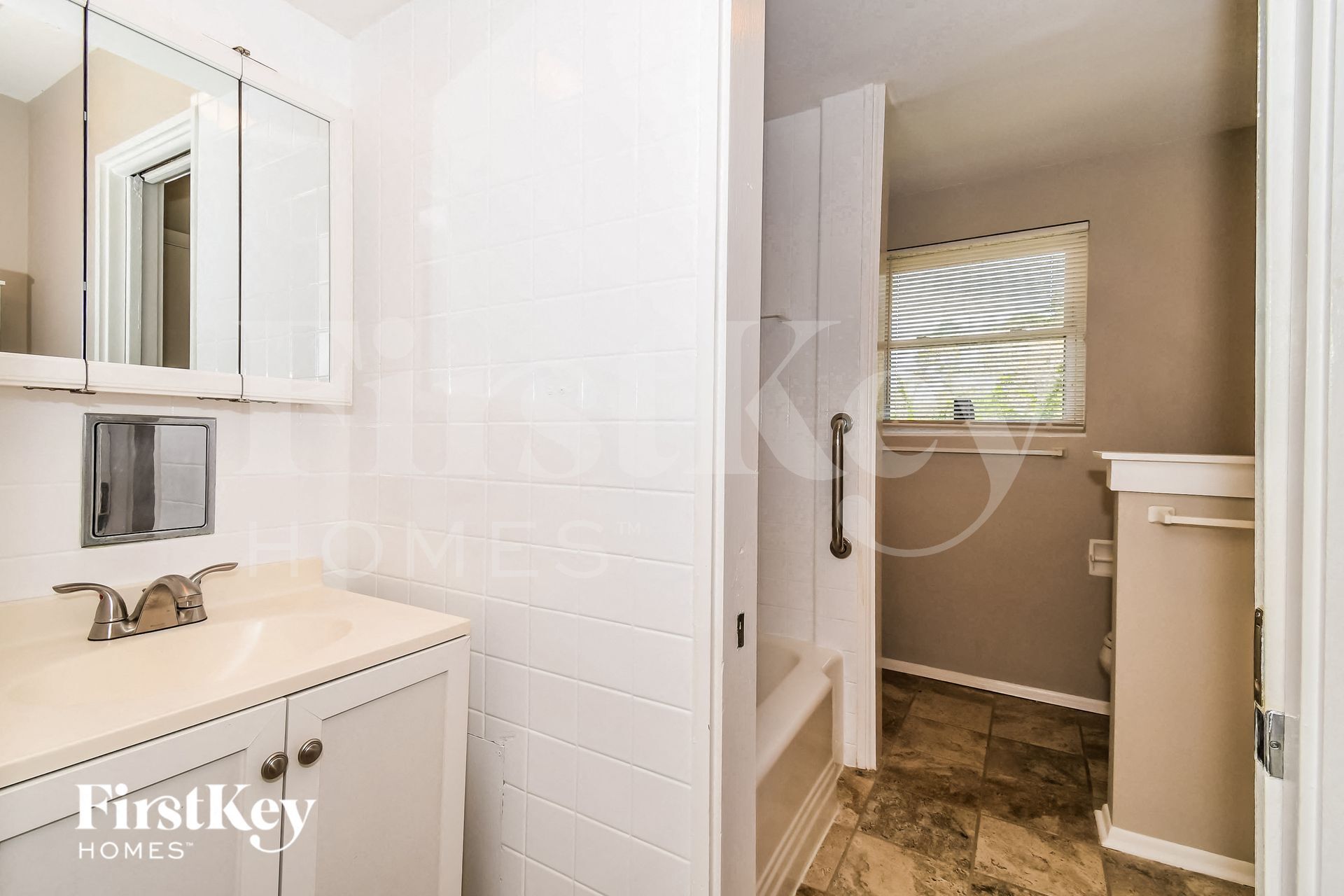 Building Photo - 7127 Altama Rd