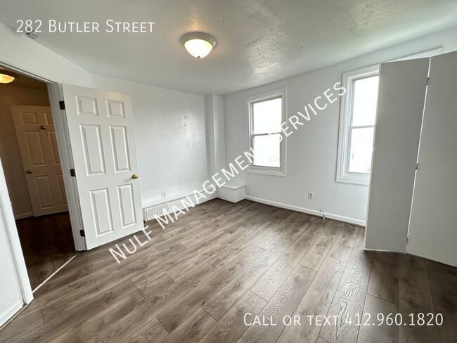 Building Photo - Modern 4 bedroom in Vibrant Downtown Etna