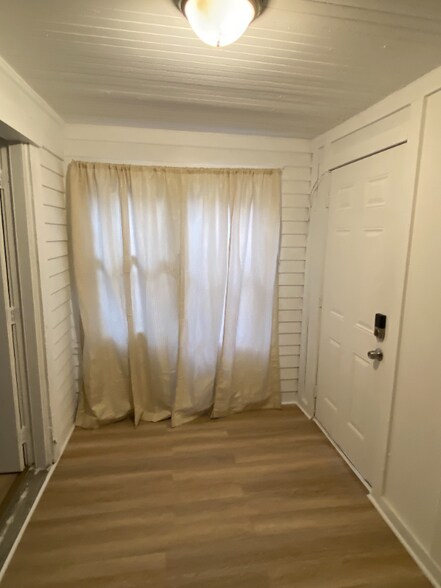 Building Photo - 6632 Fleet Ave