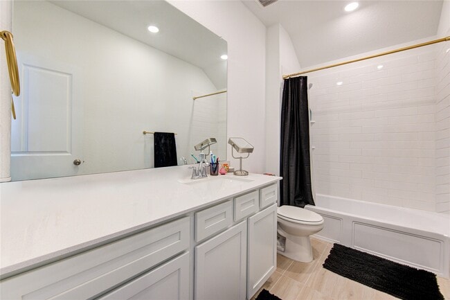 Building Photo - 21255 Doubtful Cyn Dr