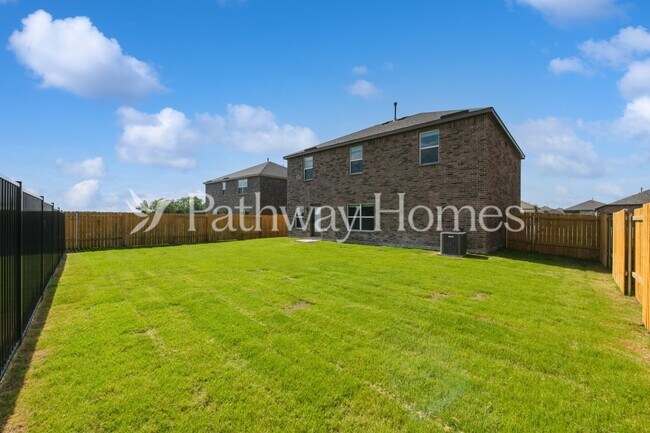 Building Photo - 623 Brookside Dr