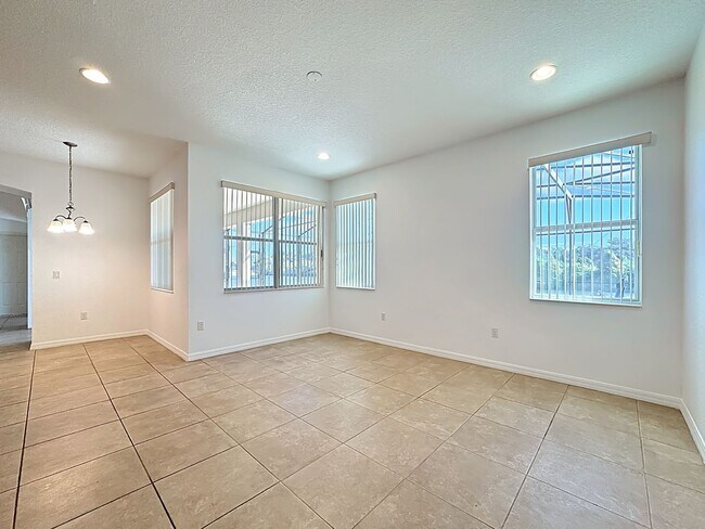 Building Photo - Pool Home-Bella Lago-3786 Eagle Isle Kissimmee FL 34746