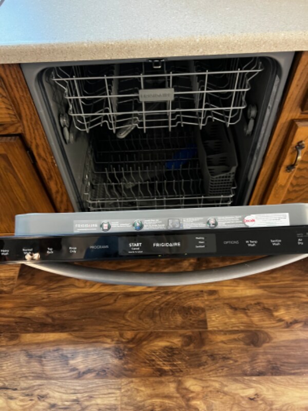 Building Photo - 911 Maplewood St