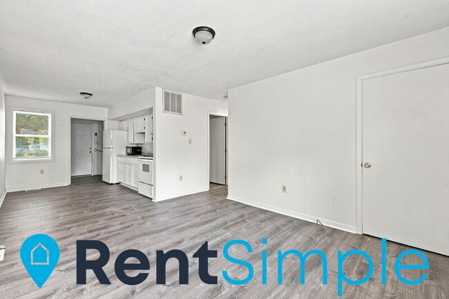 Building Photo - 552 Fremont St