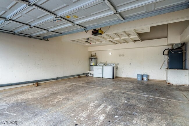 Building Photo - 5644 Vineyard Ln