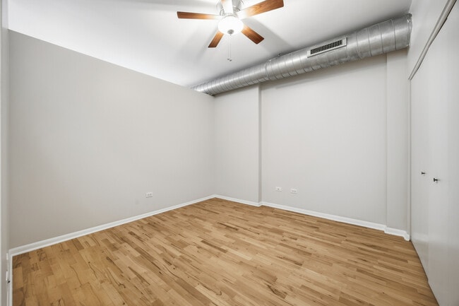 Building Photo - 1200 W Monroe St