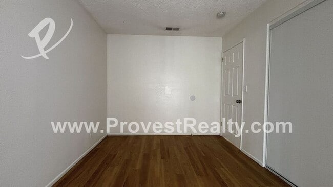 Building Photo - 12769 Kiowa Rd