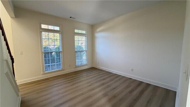Building Photo - 4005 Lost Oak Ct