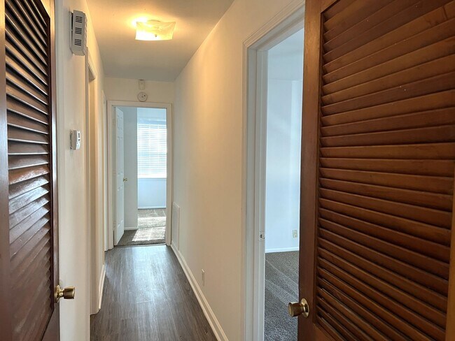 Building Photo - Cute Home in East Macon