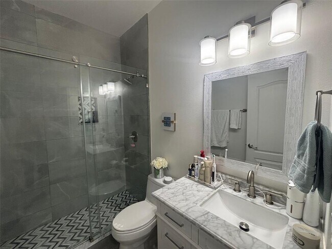 Building Photo - 5028 Olde Kerry Dr