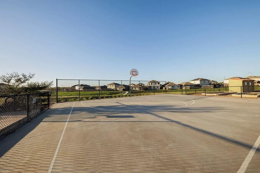 Building Photo - 15313 Pale Glow Cv