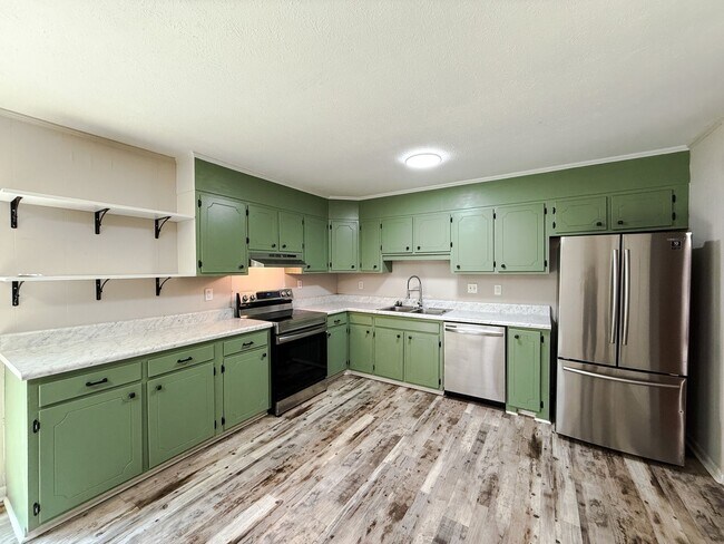 Building Photo - 7220 Ainsley St