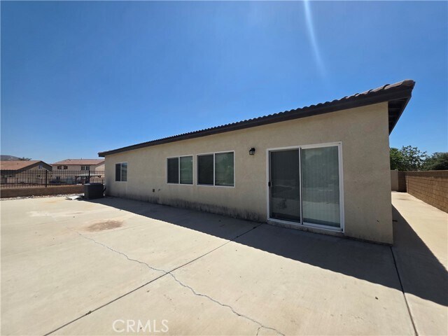 Building Photo - 3253 Quarry Dr