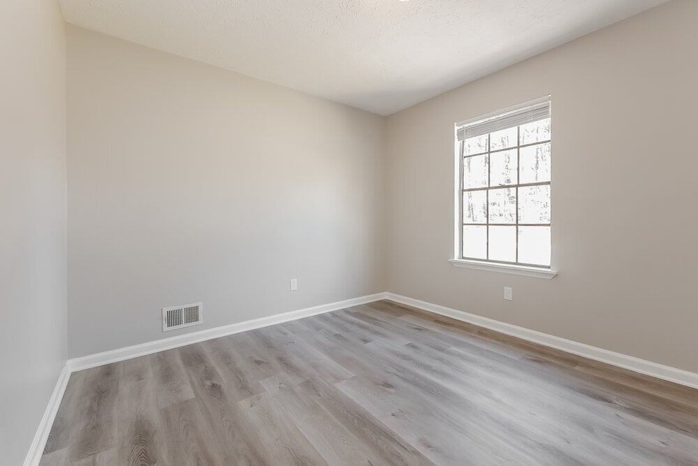 Building Photo - 6207 Radford Dr